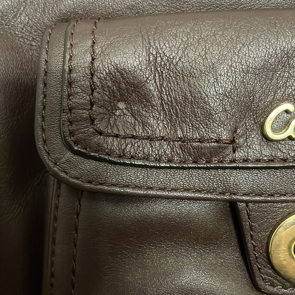 Preloved Penelope Coach Leather crossbody - Picture 4 of 12